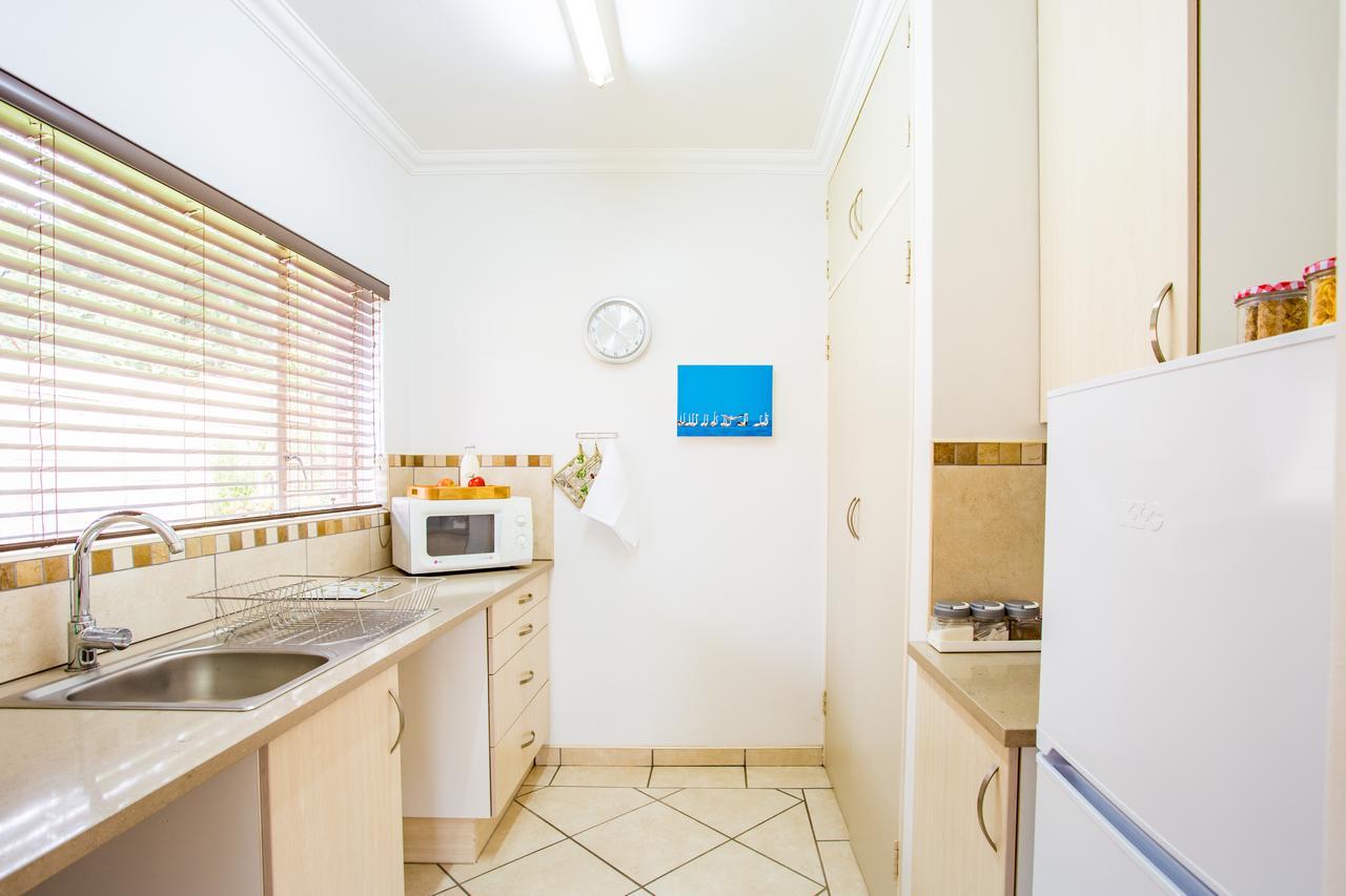 LeoZet Self catering apartment Pretoria-Noord Buitenkant foto
